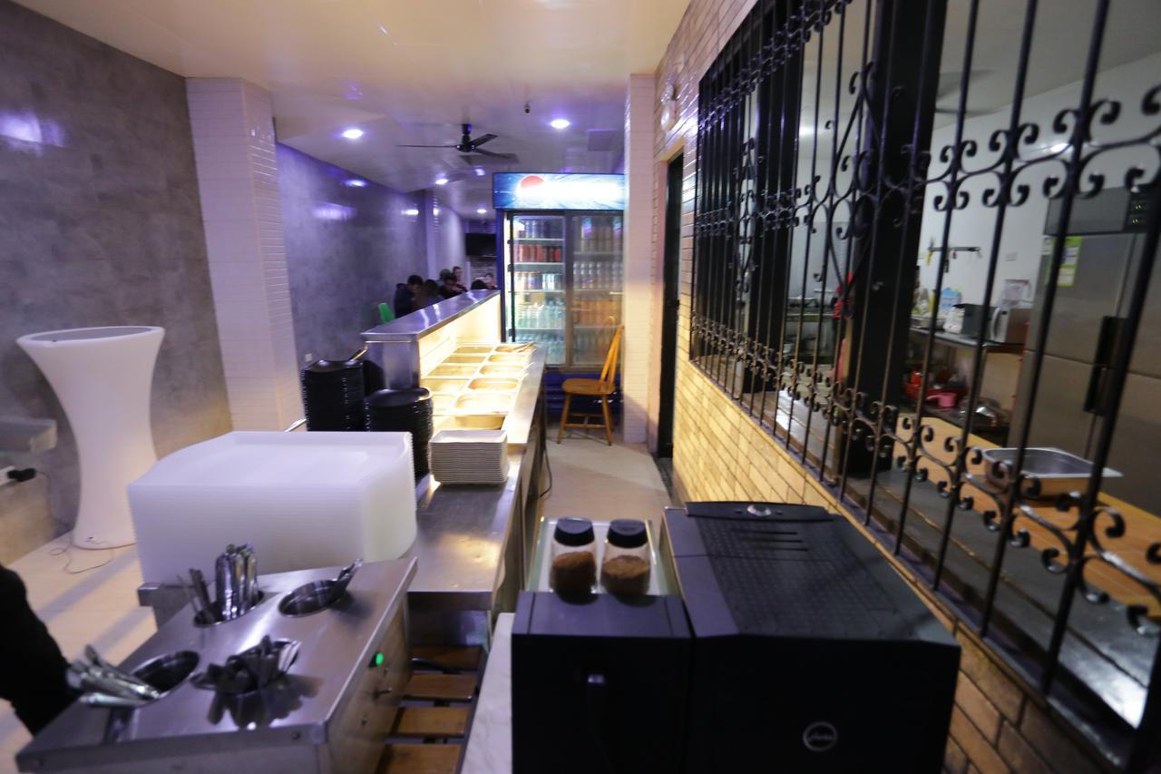 Halfway House Hostel Mactan Cebu Airport Lapu-Lapu City Exterior photo