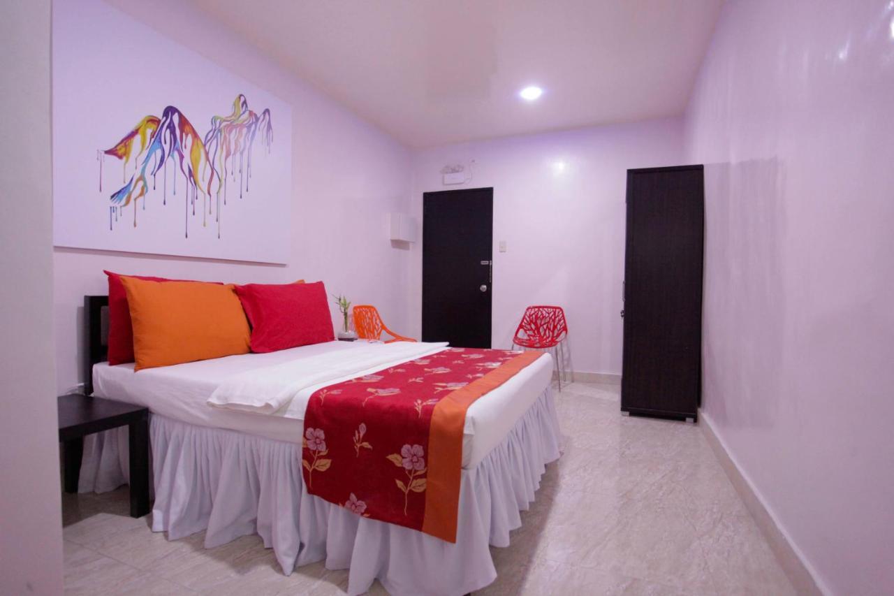 Halfway House Hostel Mactan Cebu Airport Lapu-Lapu City Exterior photo